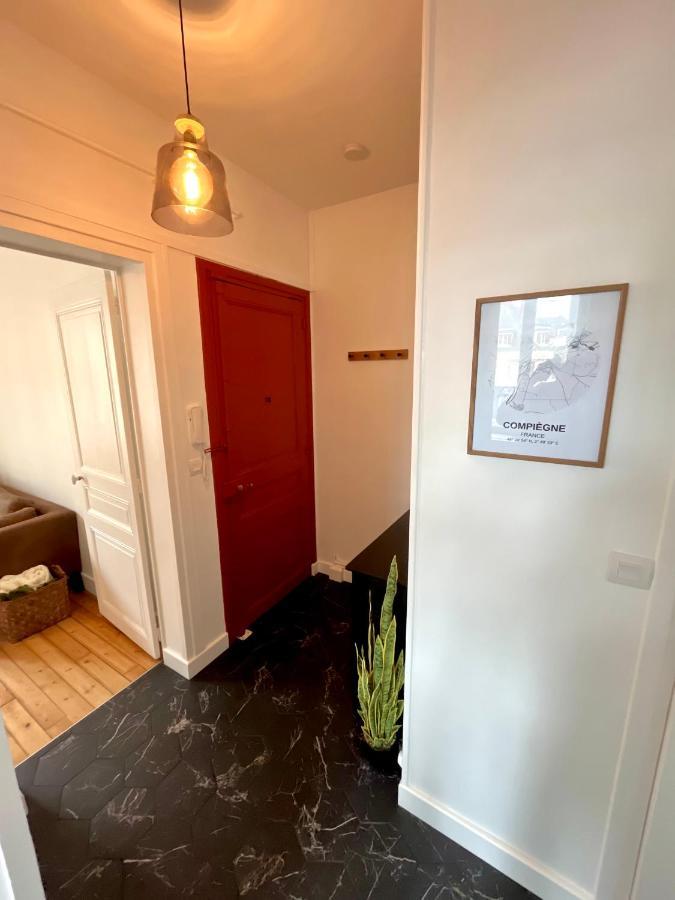 Appartement Entier En Plein Coeur Du Centre Ville Compiègne Exteriör bild